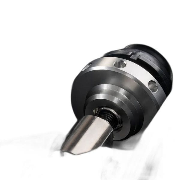 Een close-up van de Fanatec ClubSport Handbrake V2 benadrukt de cilindrische, metalen constructie met precisiegroeven en het conische uiteinde.