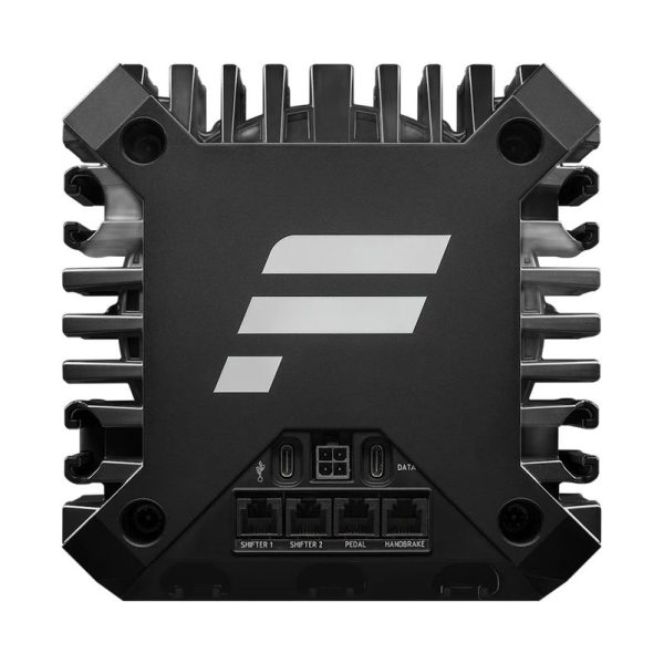 De Fanatec CSL DD QR2 Ready2Race Vision GT Bundle (5 Nm) is een zwarte eenheid met een wit F logo, koelribben en gelabelde poorten aan de voorkant.