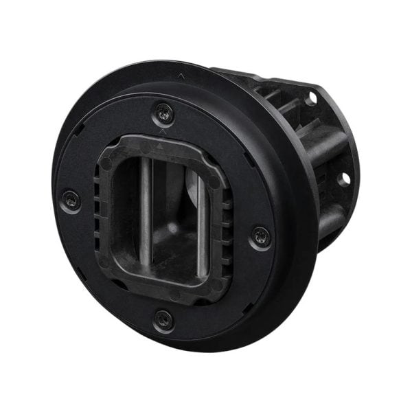 Een close-up van de Fanatec CSL Universal Hub V2 + QR2 Lite Wheel-zijde benadrukt het zwarte ronde ontwerp met een rechthoekige opening in het midden en vier omringende schroeven.