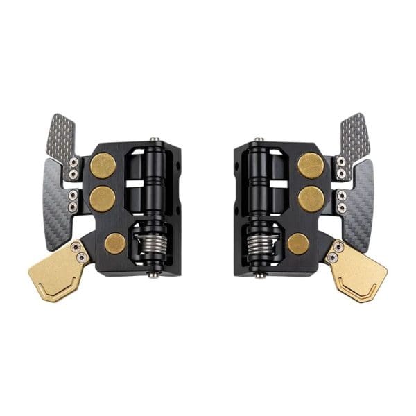 Twee identieke Fanatec Podiumstuurwielen R300 met zwarte behuizing, gouden en zilveren accenten, zichtbare veren, ronde gouden schijven en metalen hendels met textuur zijn symmetrisch geplaatst.